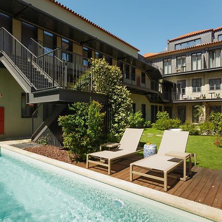 Torel Saboaria Porto Buitenkant foto The hotel's swimming pool