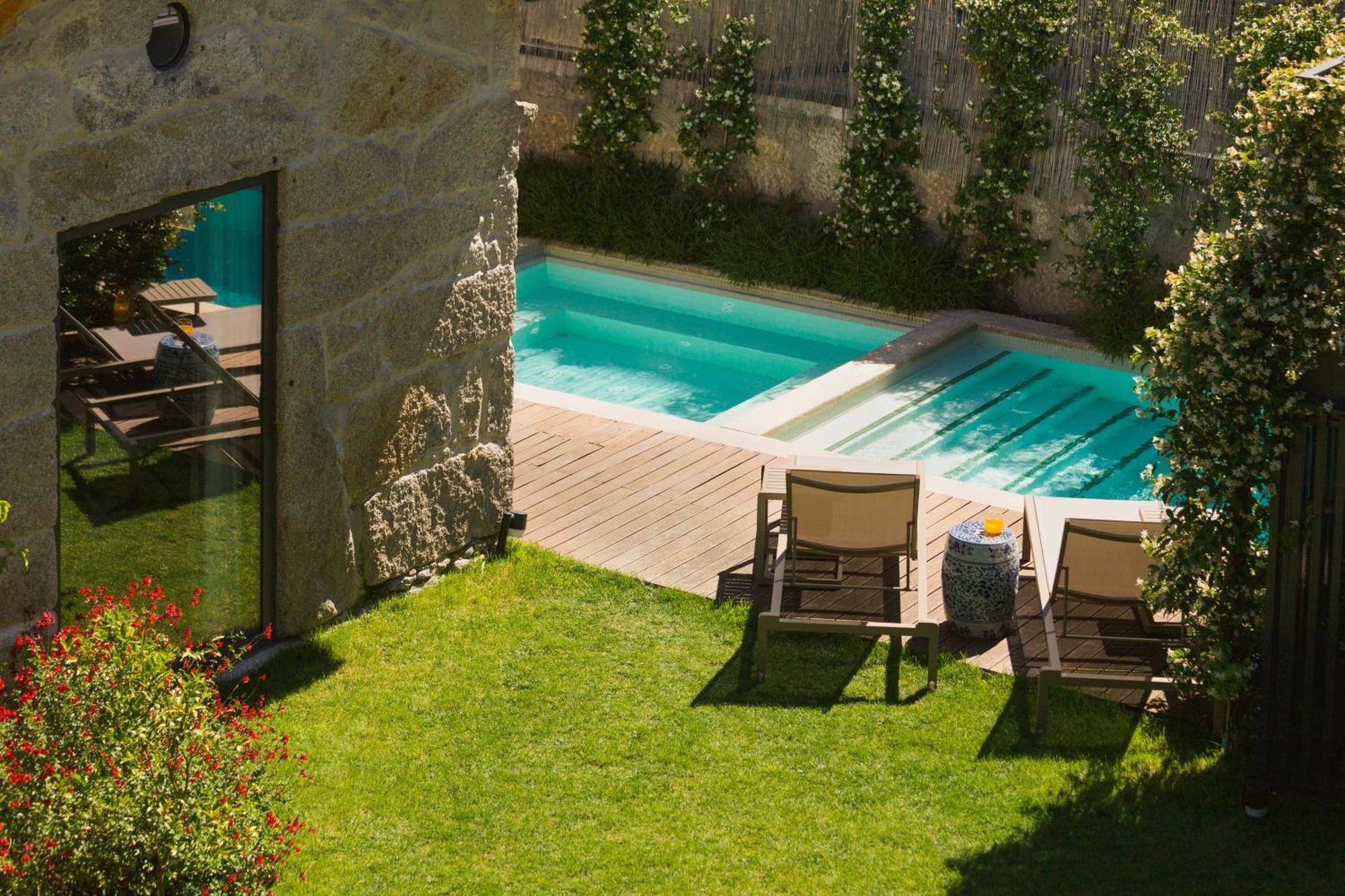 Torel Saboaria Porto Buitenkant foto The swimming pool at the hotel